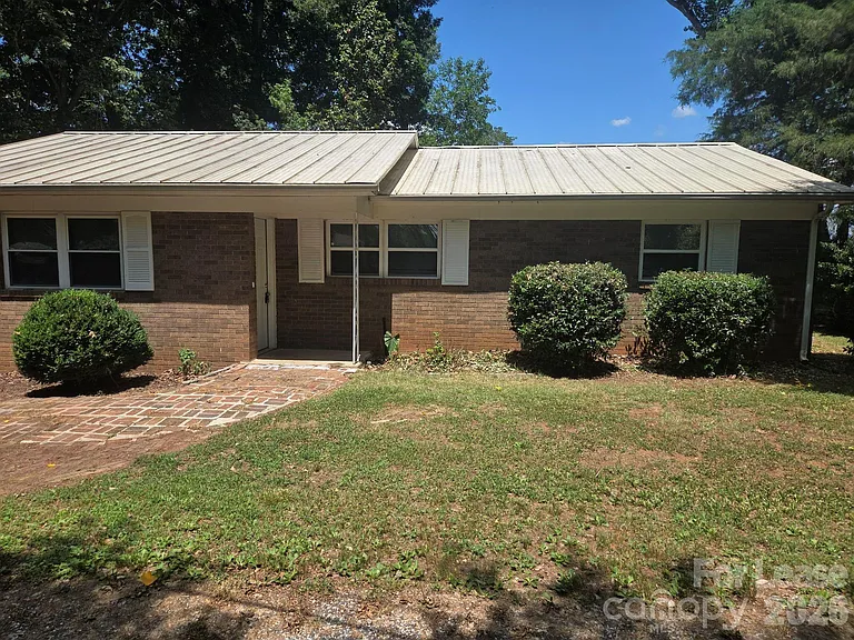 6750 Long Branch Rd — Photo 2