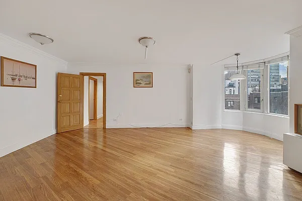 Rented by Oxford Property Group | media 6