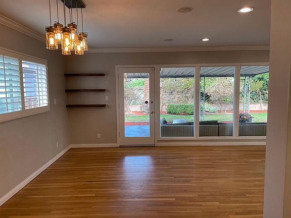 4th image of 6041 E Oakbrook St