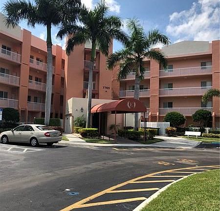 3rd image of 7765 Yardley Dr APT 109