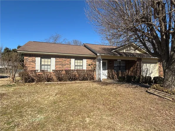 1603 E L St, Russellville, AR 72801