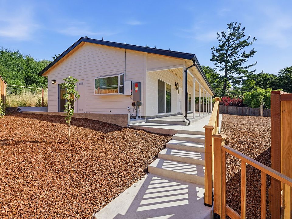 1st image of 3196 Rohrer Dr #A