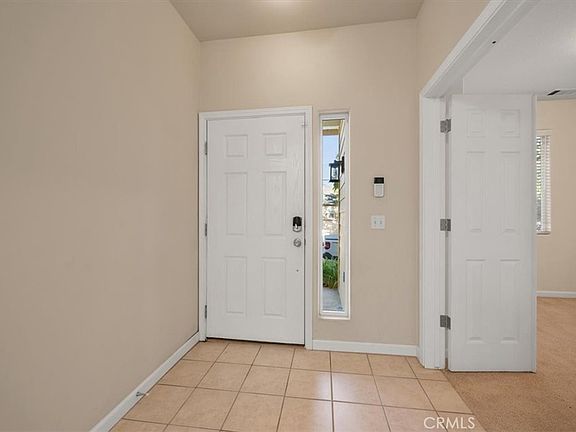4th image of 427 Olive St