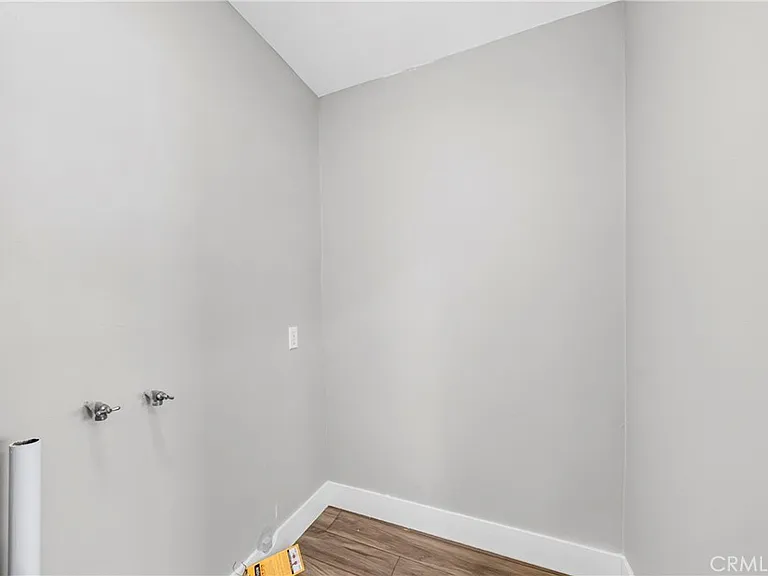 13717 1/2 Yukon Ave #2 — Photo 7