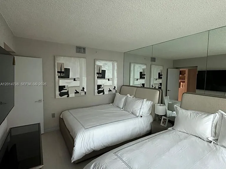 16400 Collins Ave #946 — Photo 39