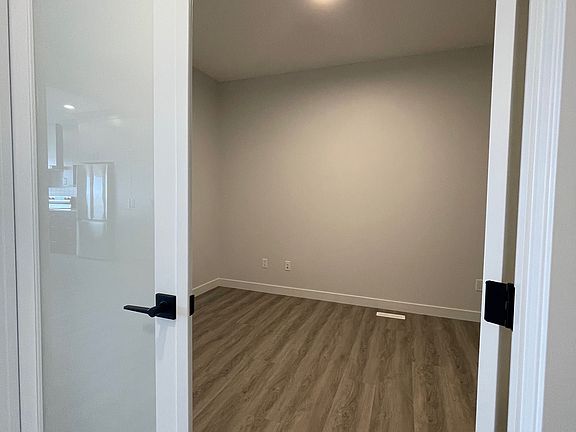 5th image of 2143 190th St NW