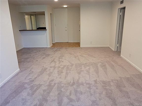 4th image of 5411 Tyrone Ave