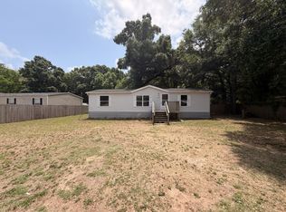 6525 Burdick St, Milton, FL 32583