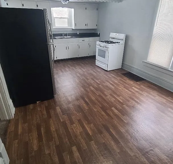 335 McKinley Ct — Photo 4