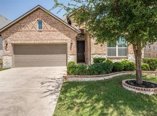2708 Woodpoint Rd, Lewisville, TX 75067