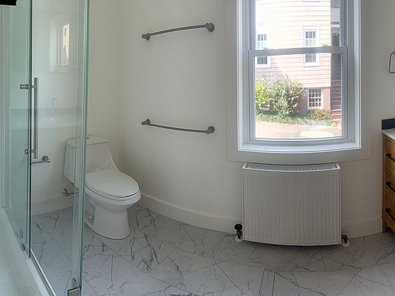 2nd image of 16 Pearl St APT 1