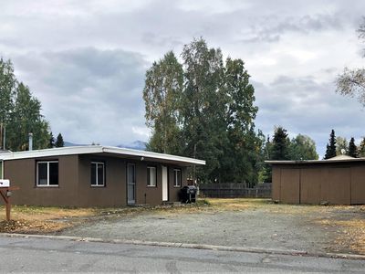 8310 Peck Ave, Anchorage, AK, 99504