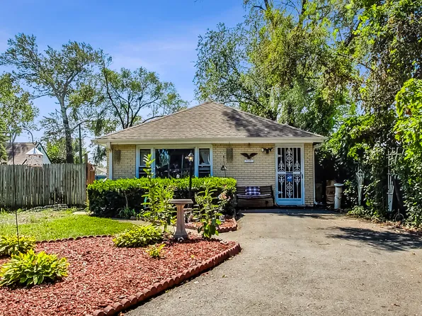 9139 Walnut Ave, Franklin Park, IL 60131