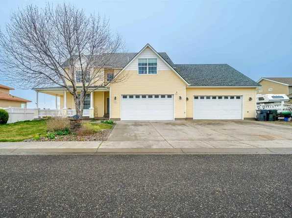 6112 Woodbine Dr, Pasco, WA 99301