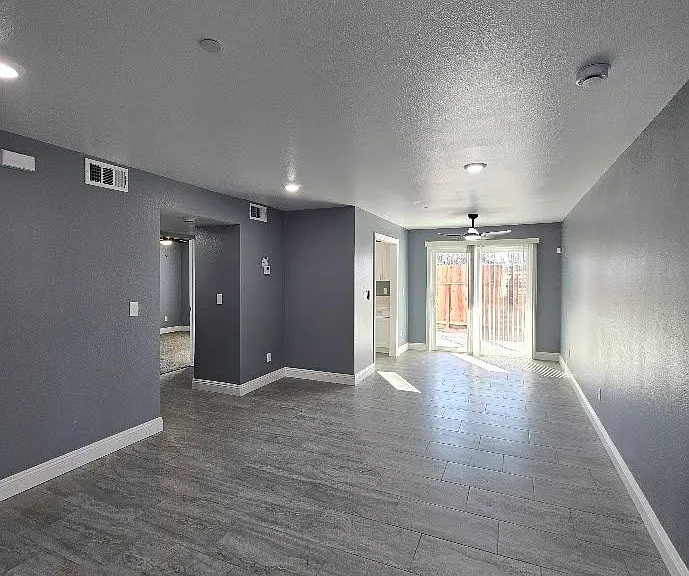 1120 E Fedora Ave #103 — Photo 3