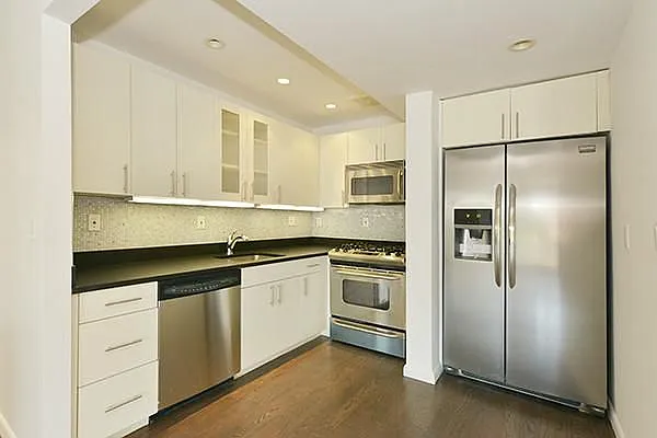 Rented by Aventana | media 3