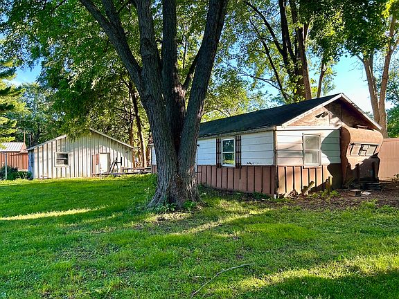 3rd image of 26014 W Catfish Dr