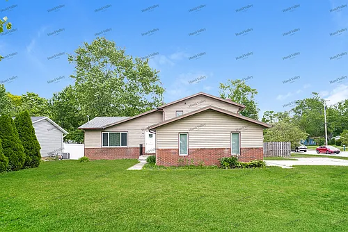 17575 Howe Rd Photo 1