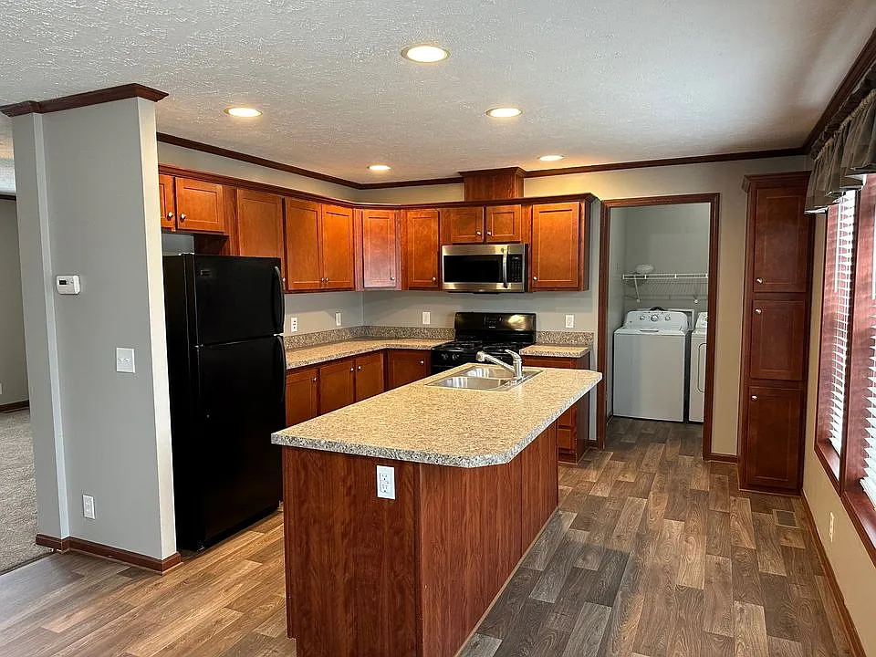 9775 Russell St #337 photo 1