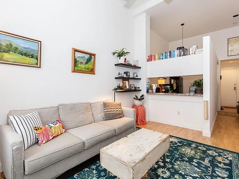 240 Heath St #210 — Photo 3