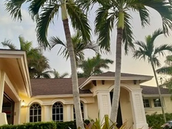(undisclosed Address), Naples, FL 34102