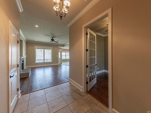 4th image of 2809 Darrel Dr