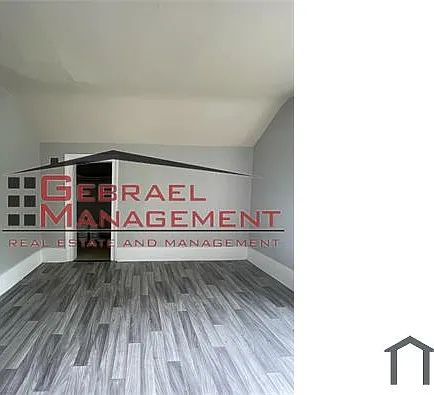 920 Ames St #4 — Photo 5