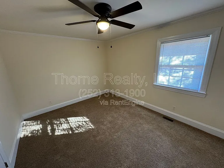 3924 Sunset Ave — Photo 16