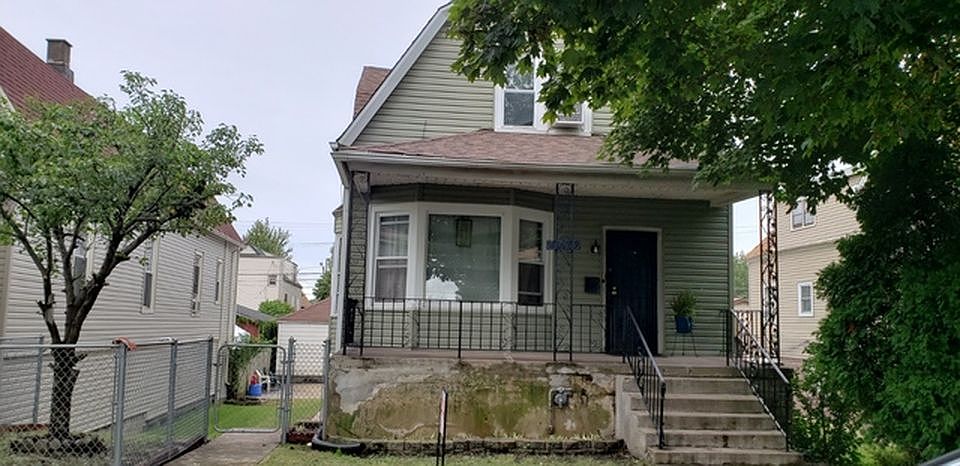 1st image of 10436 S Avenue J