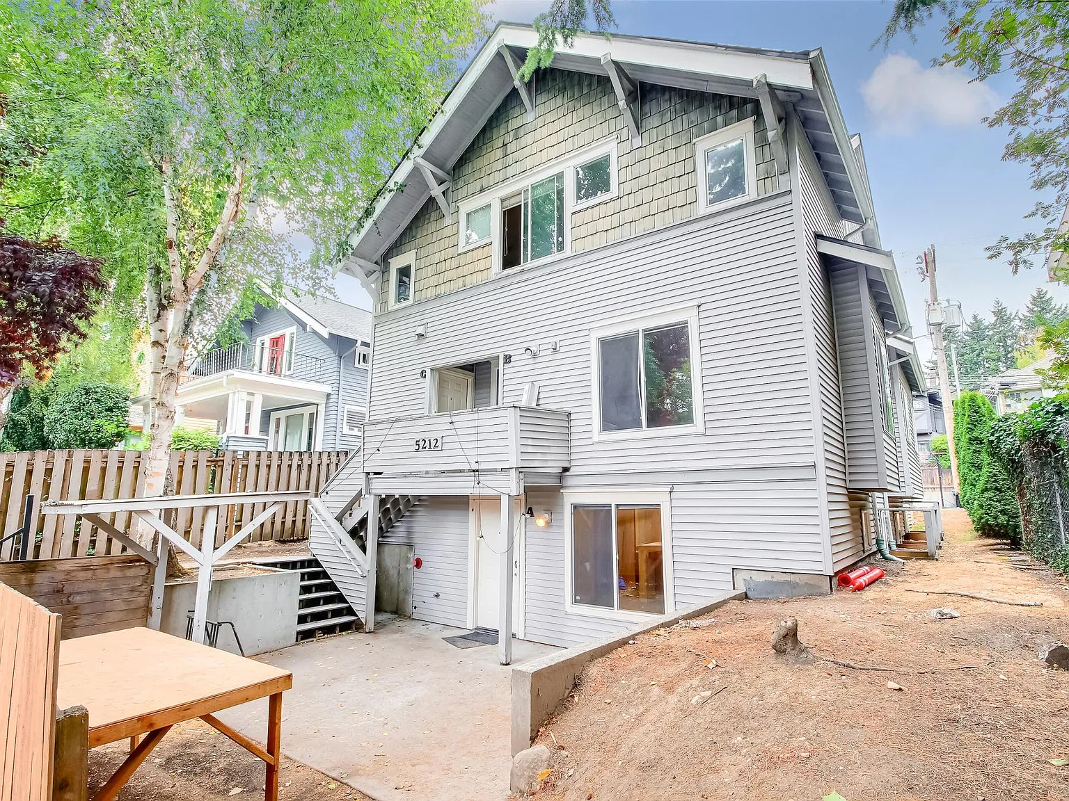 6 bed, 1200 sqft, $6,500 — Photo 1