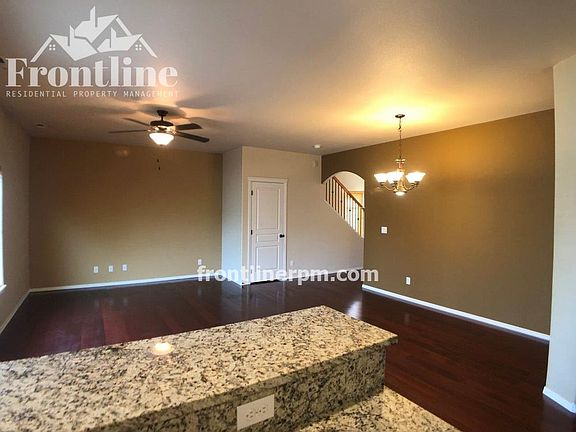 4th image of 572 S Blue Pine Ln