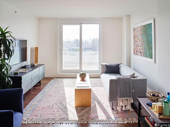 3rd image of 555 Fulton St #229
