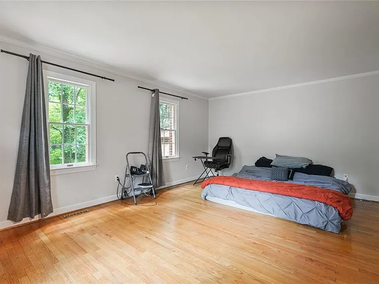 1433 Williams Cir — Photo 10