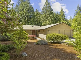 8 Topsail Ln, Port Ludlow, WA 98365
