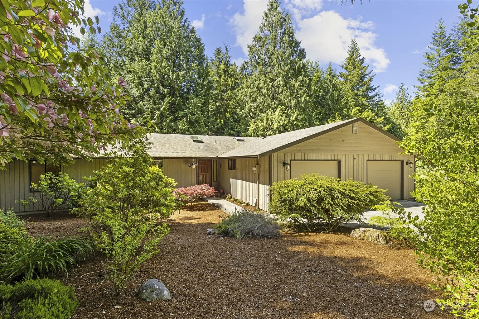 8 Topsail Lane photo 1