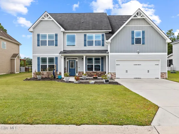 107 Pine Lakes Drive, Maple Hill, NC 28454