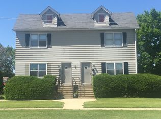 222 Gale St #224, Aurora, IL 60506