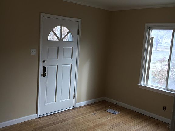 4th image of 758 E Loveland Ave