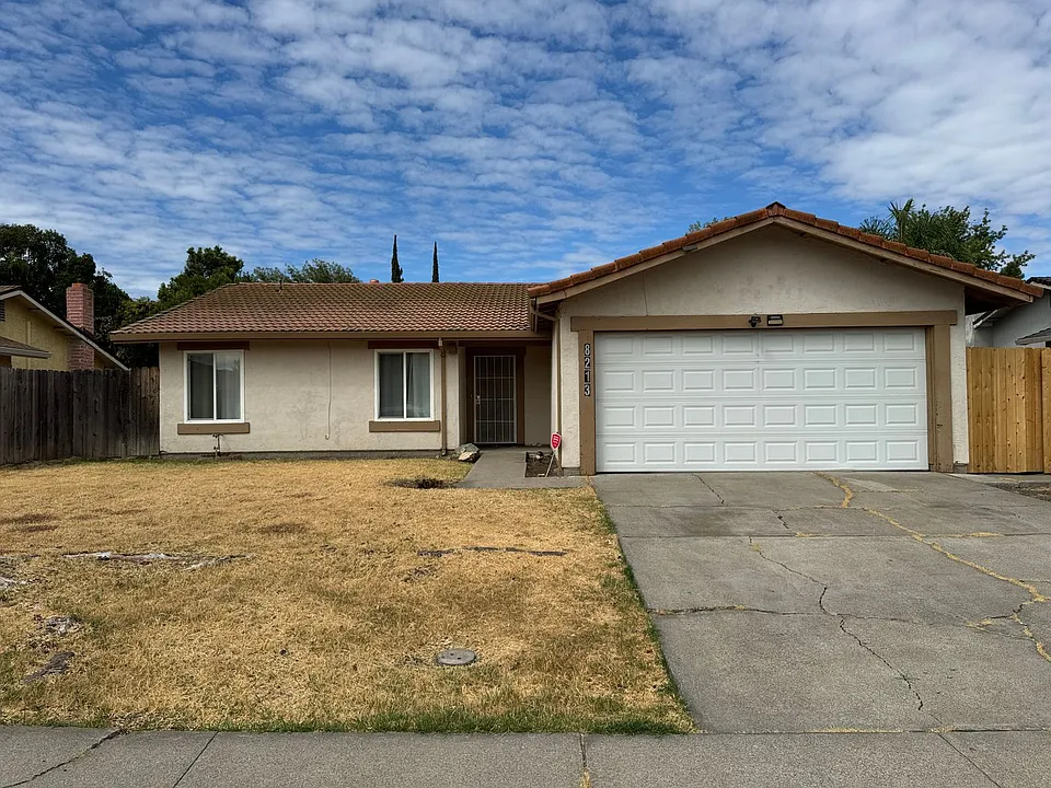 8213 Diana Marie Dr