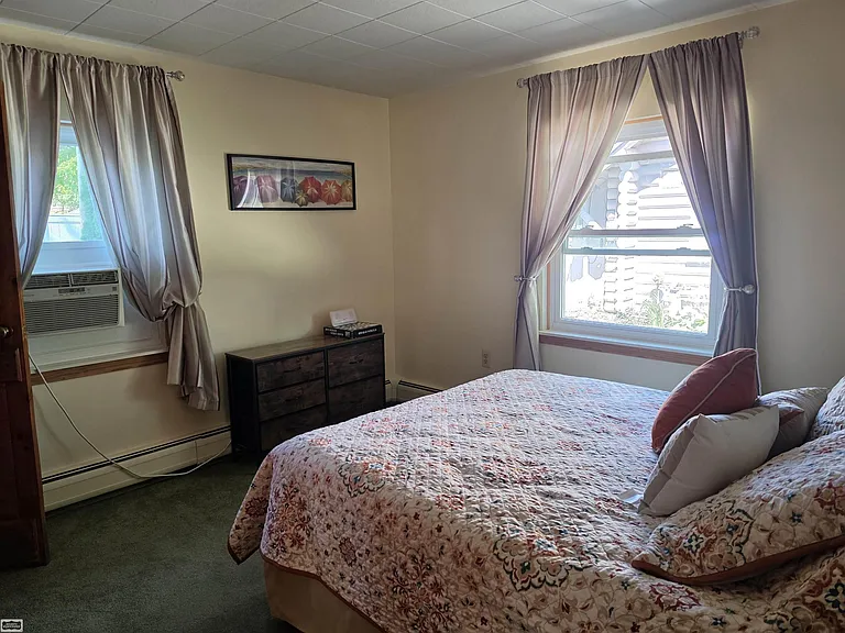 3004 Maplewood Dr — Photo 18