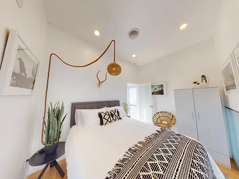 1410 Pacific Ave — Photo 12