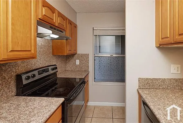 195 E Pacific Ave #2 — Photo 27