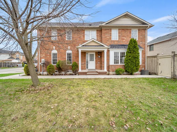 30 Orangegrove Dr, Brampton, ON L7A 3N4