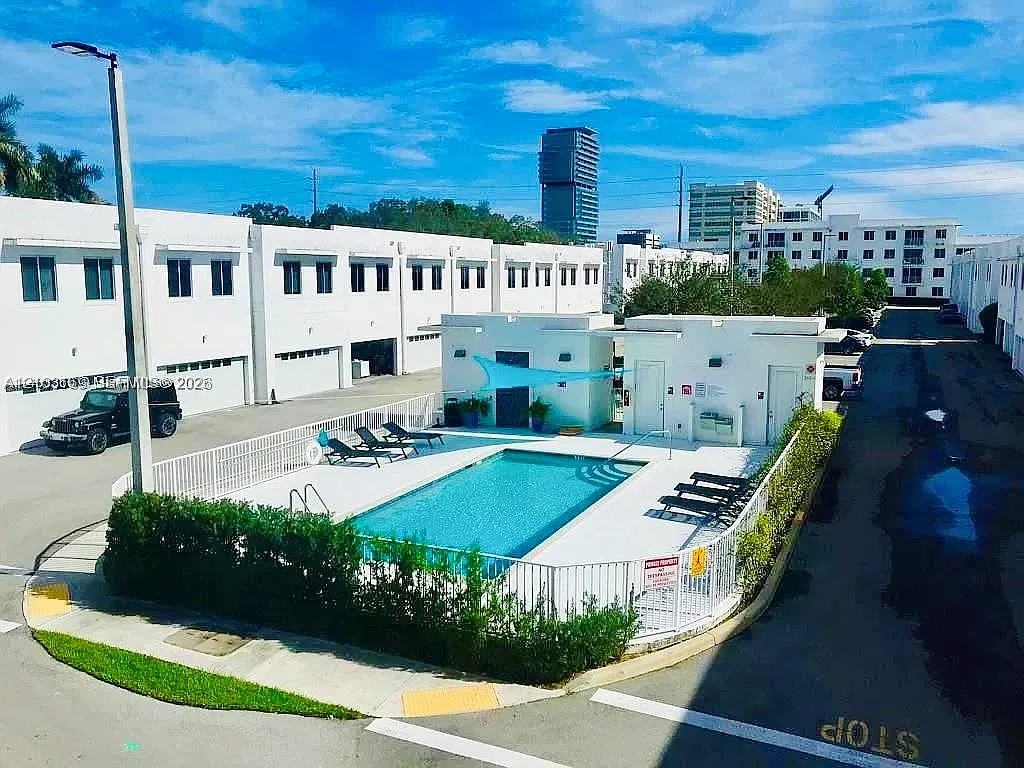 Weitzer Aventura Place Co — Photo 4