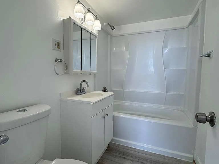 505 Grand St #3N — Photo 5