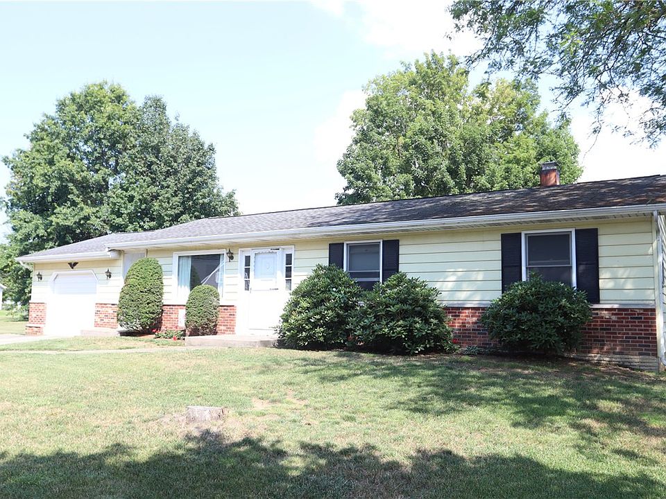 1st image of 68 Eaton Dr