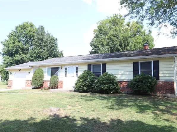 68 Eaton Dr, North East, PA 16428