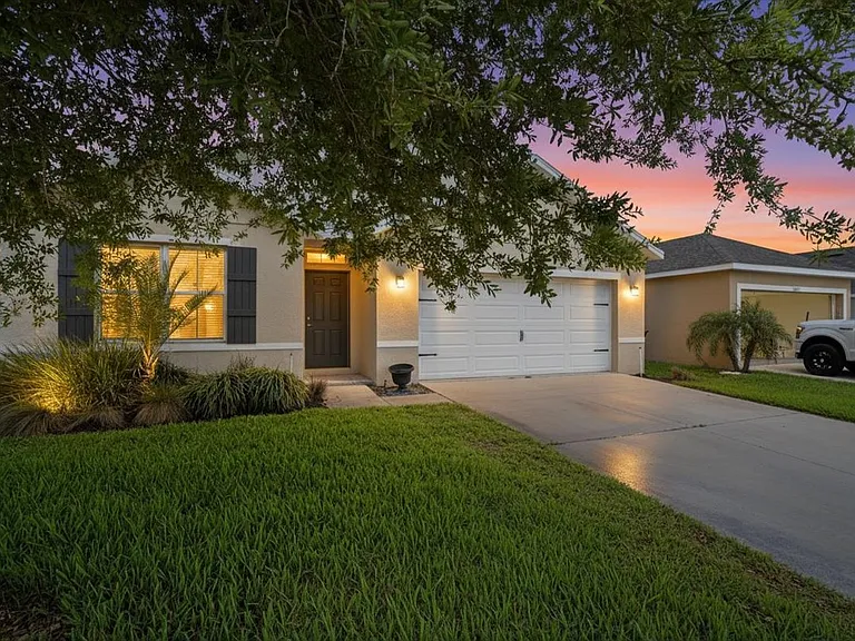 15769 High Bell Pl — Photo 2