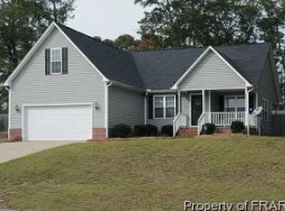170 Buckfield Ln, Raeford, NC 28376