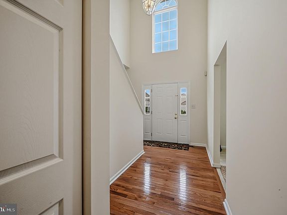 5th image of 1506 Goldeneye Ct